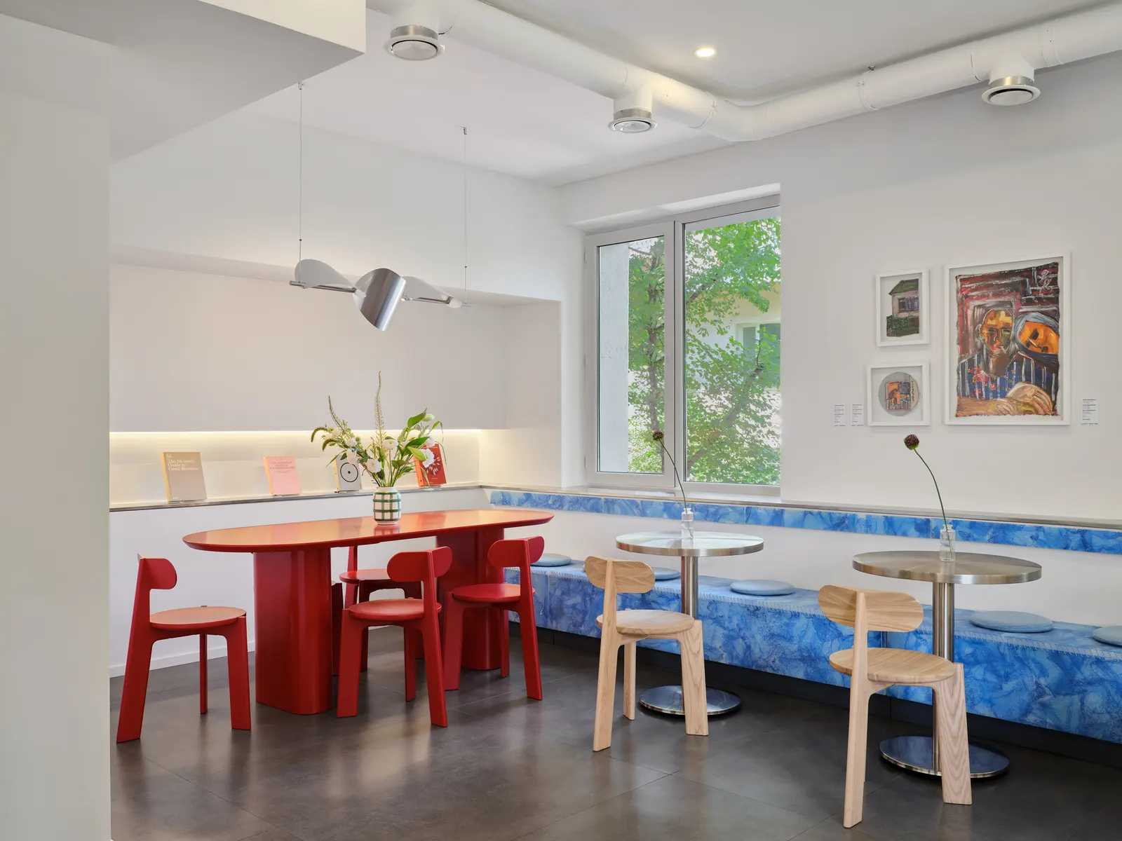 Collab Cafe & Concept Store / Levelstudio