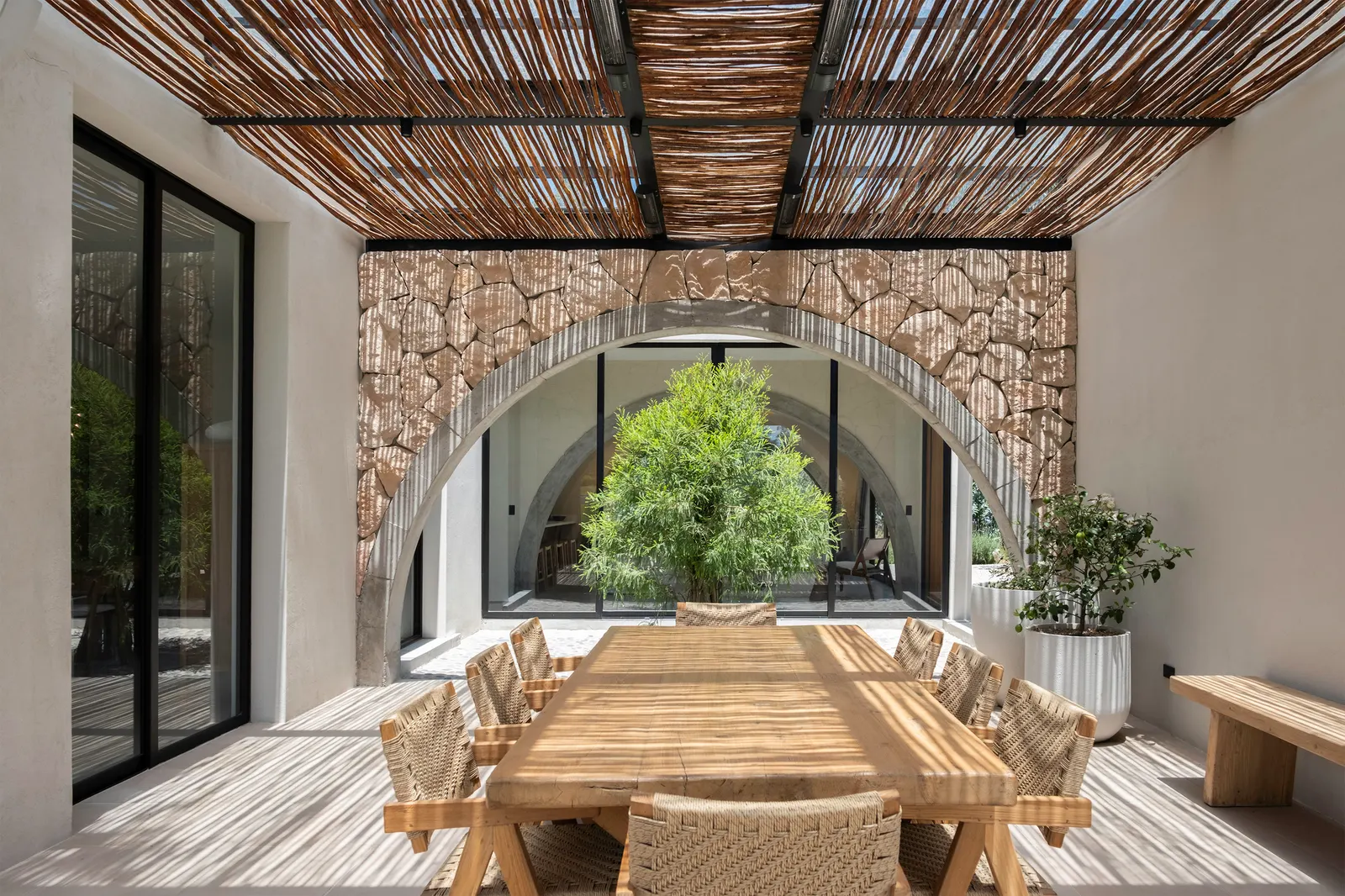 Вилла «San Isidro» / MACCCONSTRUCCIONES / APLUS