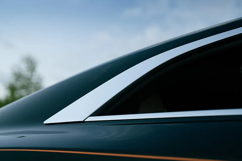 Rolls-Royce Spectre Series II в Стокгольме: больше хода, скорости и ручной отделки