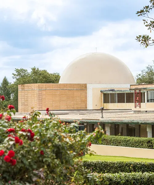 Возвращение звезд под купол: восстановлен планетарий Miller в Florida Southern College