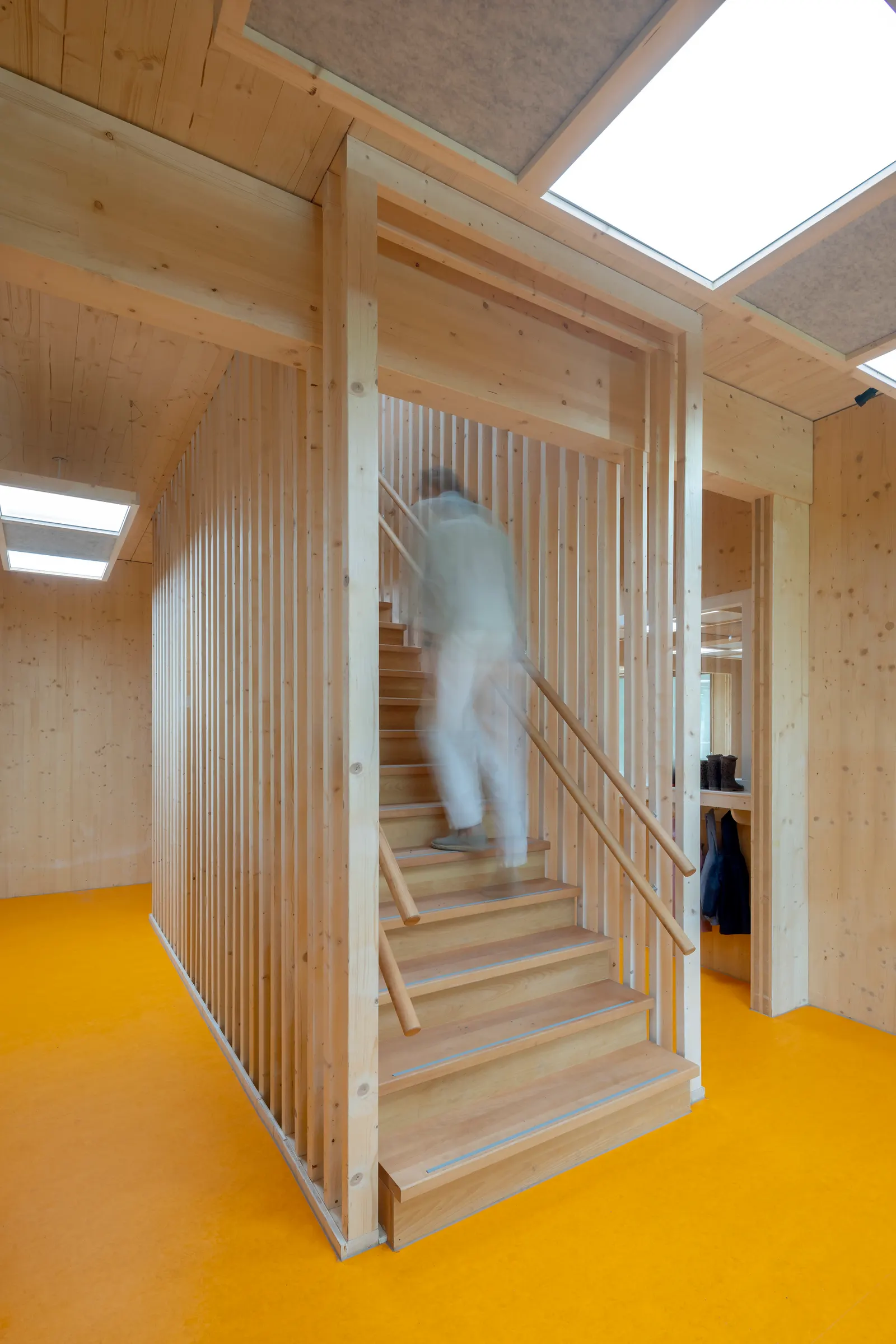 Детский центр Mowgli / Natrufied Architecture
