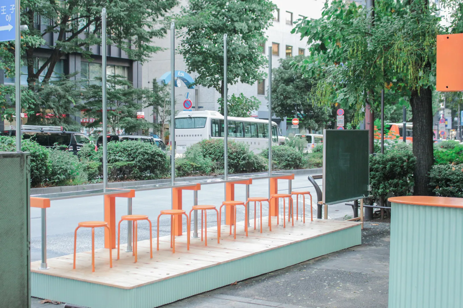 Ikebukuro Living Furniture - Tram Stop / Yosuke SAGOSHI Atelier