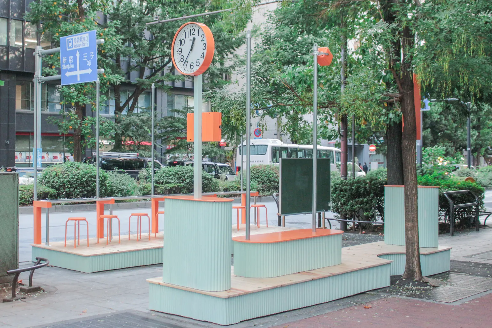 Ikebukuro Living Furniture - Tram Stop / Yosuke SAGOSHI Atelier