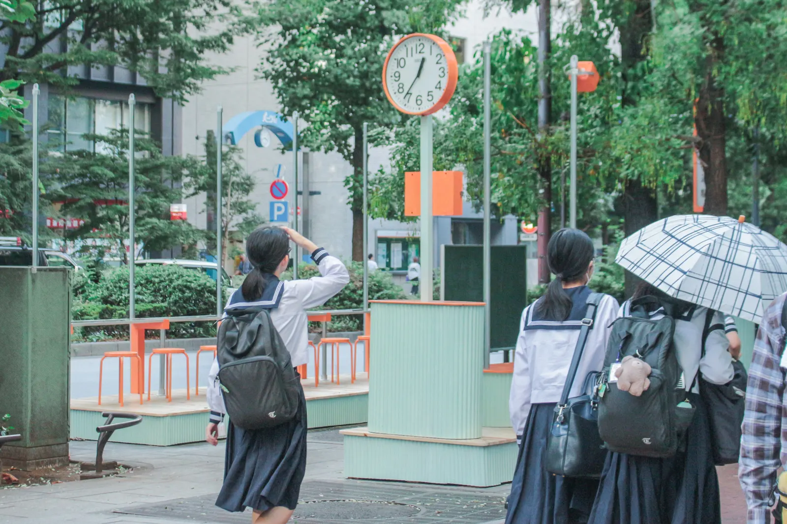 Ikebukuro Living Furniture - Tram Stop / Yosuke SAGOSHI Atelier