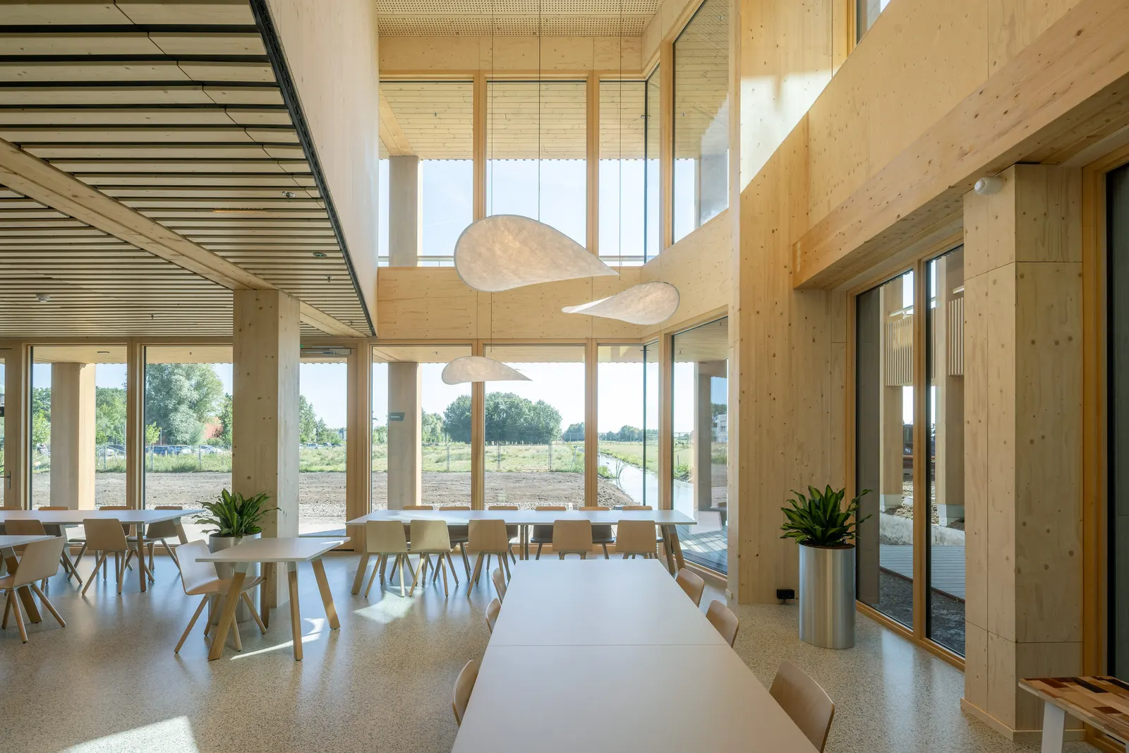 Круглая ратуша Krimpenerwaard / Ector Hoogstad Architecten
