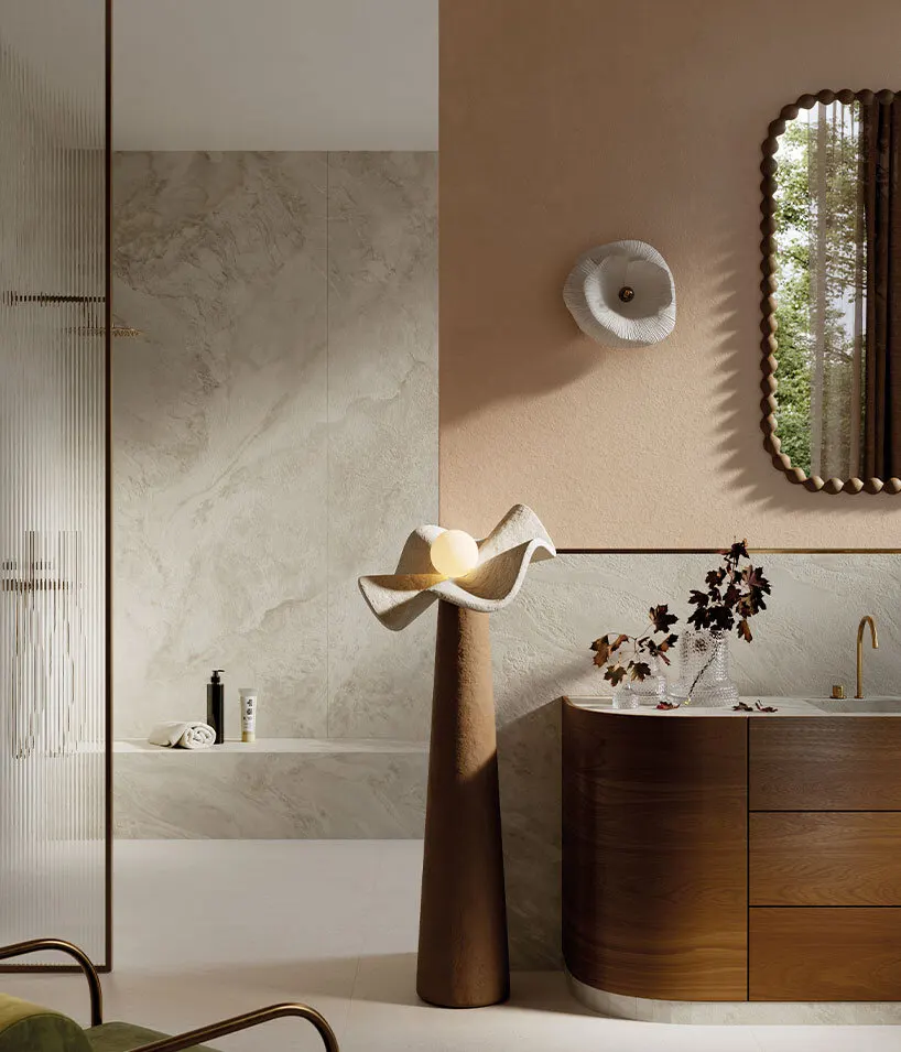 Iris Ceramica Group расширяет мультитактильный дизайн через поверхности и аромат