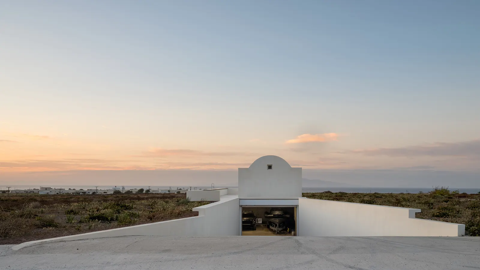 Island House / Agis Mourelatos