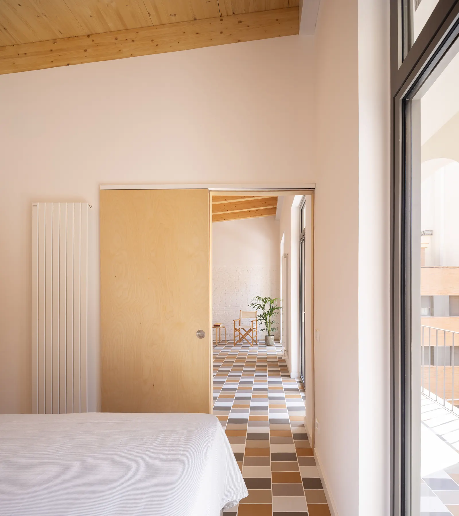 Hostafrancs House / Parramon + Tahull Arquitectes