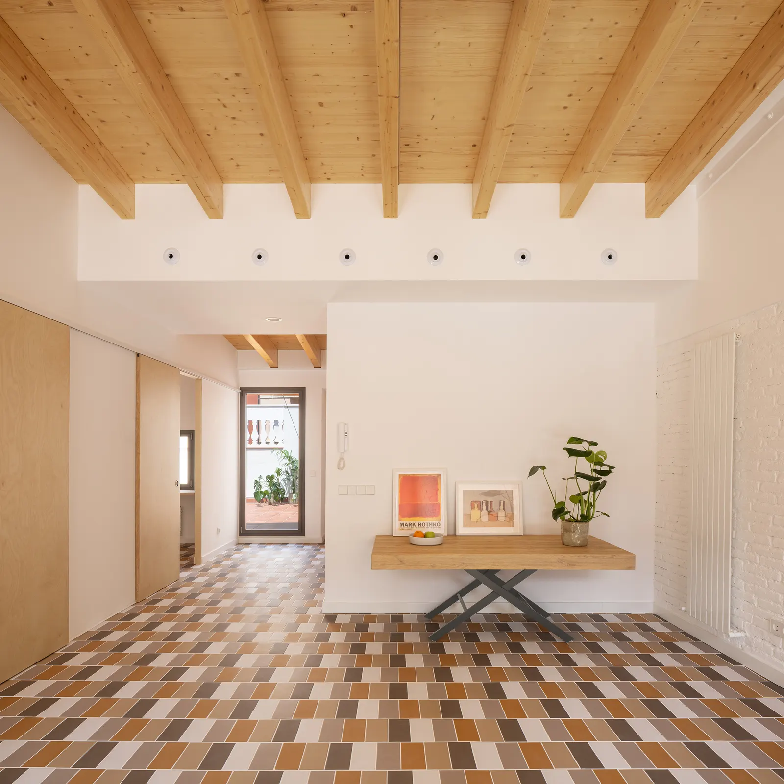 Hostafrancs House / Parramon + Tahull Arquitectes