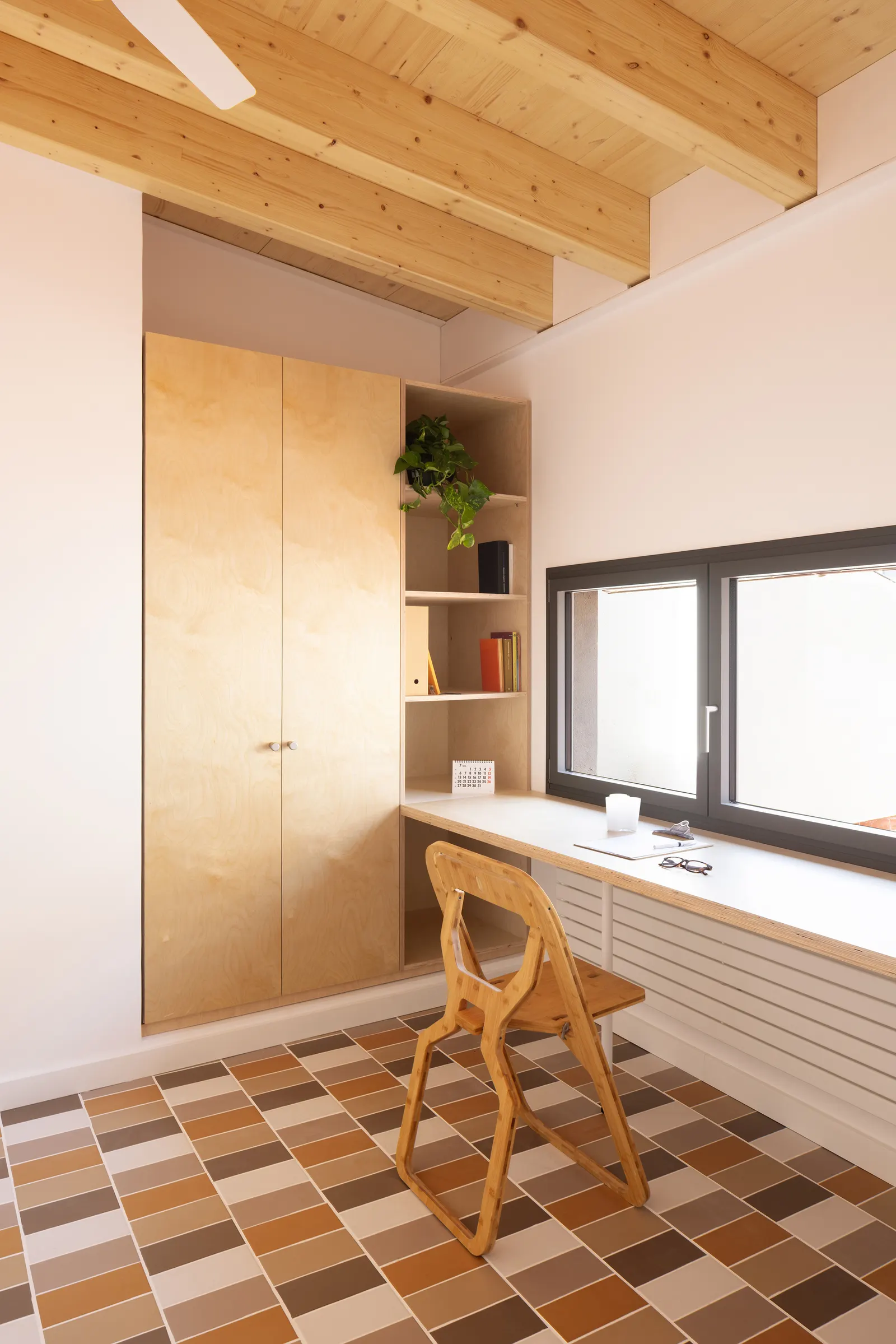Hostafrancs House / Parramon + Tahull Arquitectes