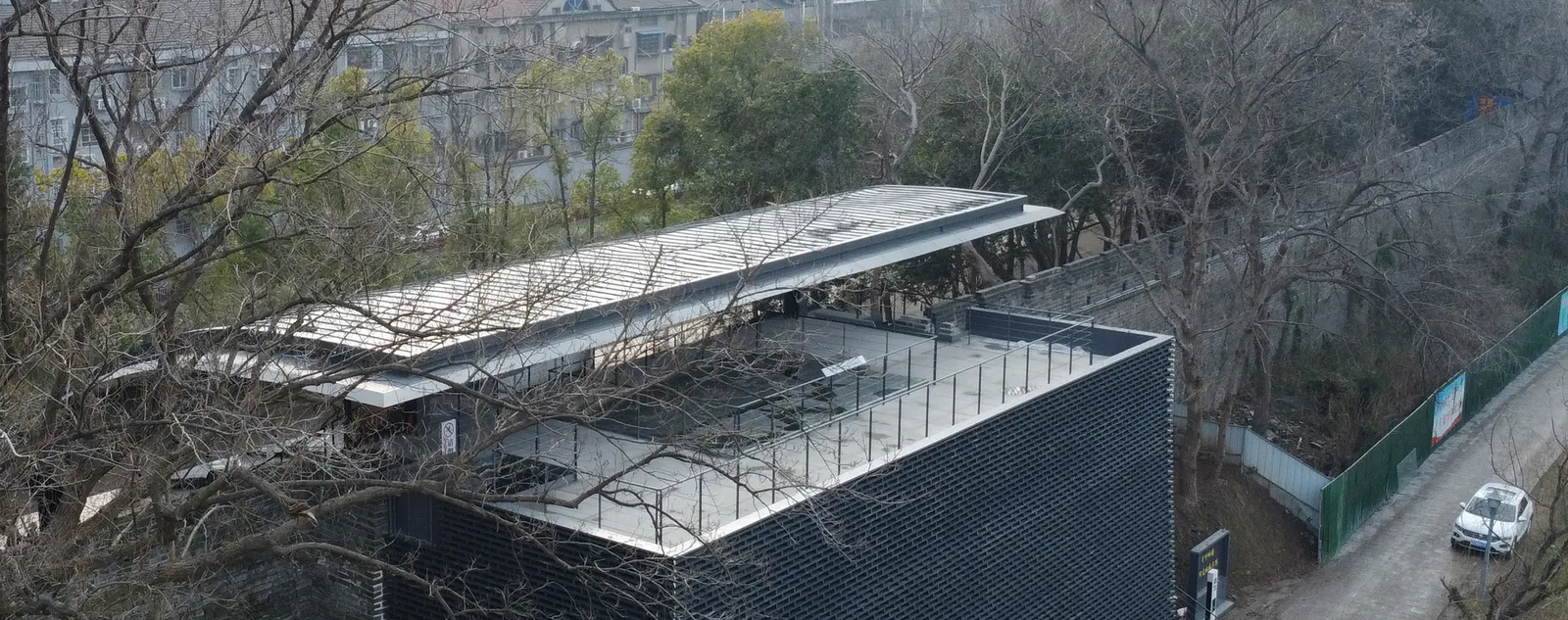 Jingzhou City Wall Archaeological Site Exhibition Pavilion / Qing Studio