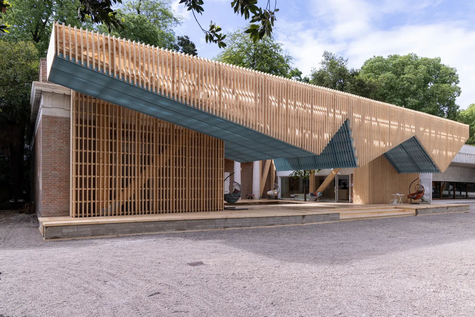 Павильон США на Венецианской архитектурной биеннале 2025 года Marlon Blackwell Architects реконструируют в Crystal Bridges, Арканзас