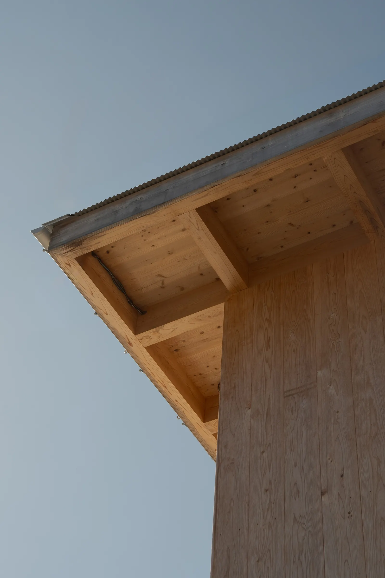 Дом Mikagecho House в Нагое: компактный объем и планировка как главный прием Tomoaki Uno Architects