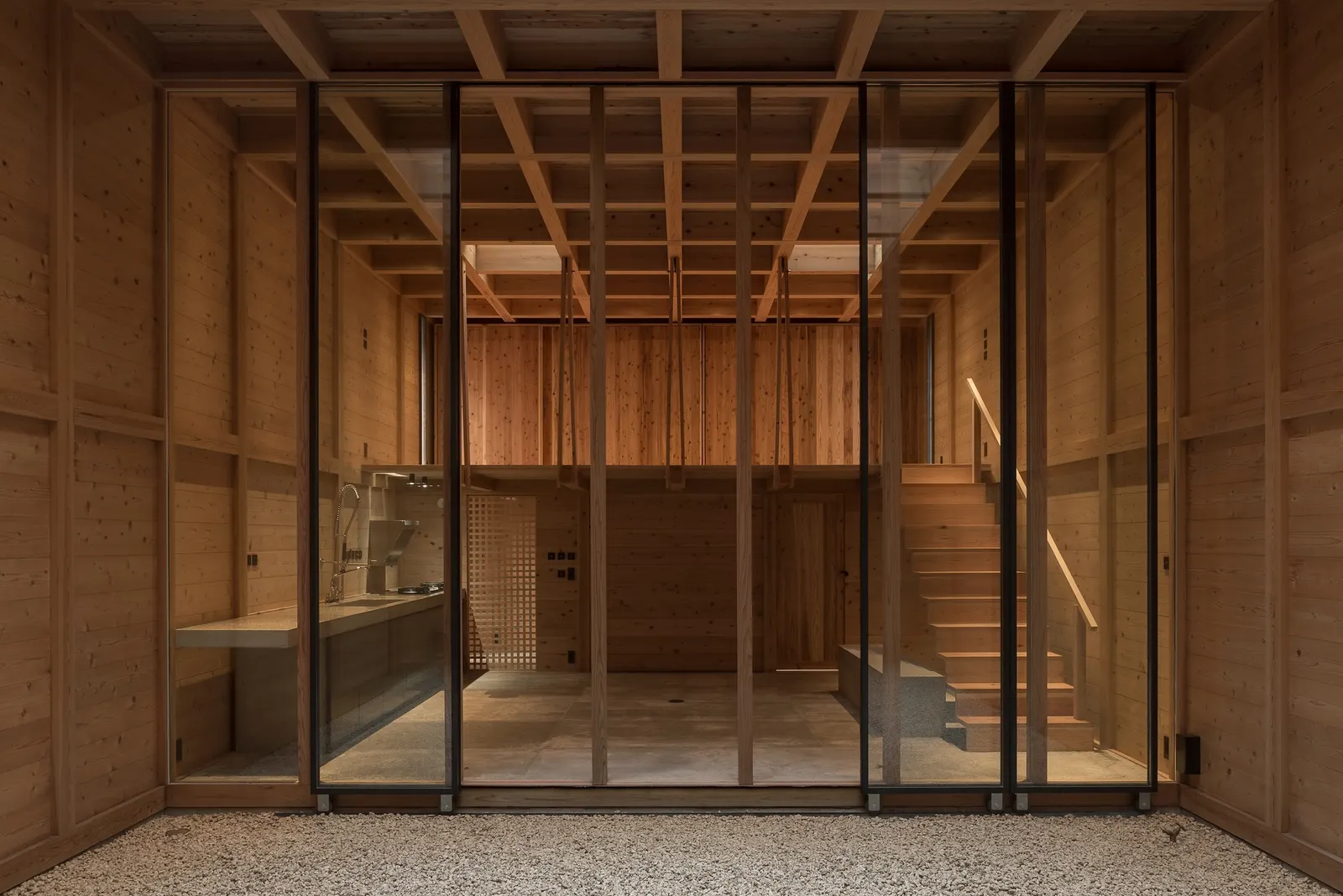 Дом Mikagecho House в Нагое: компактный объем и планировка как главный прием Tomoaki Uno Architects