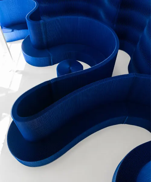 molo представила sloped softwall в синих оттенках glacier и deep blue