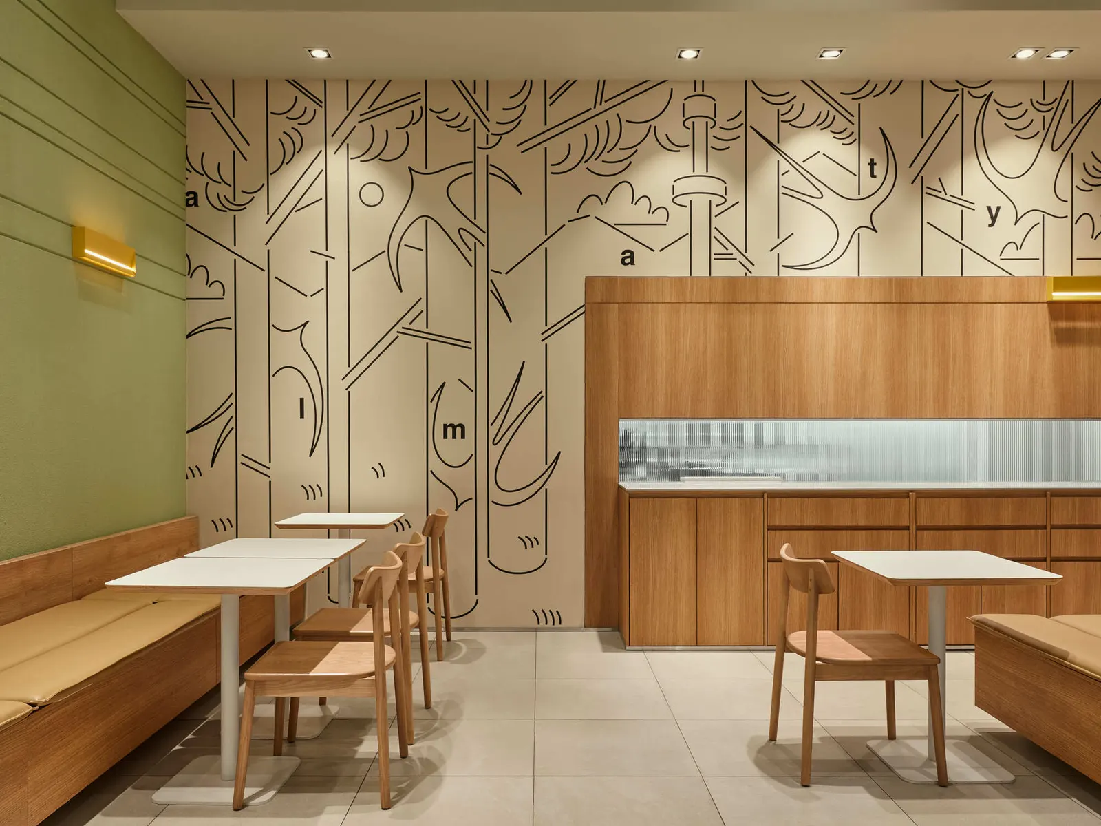 SIP Coffee and Bakery / movs studio: интерьер кафе и пекарни в торговом центре Алматы