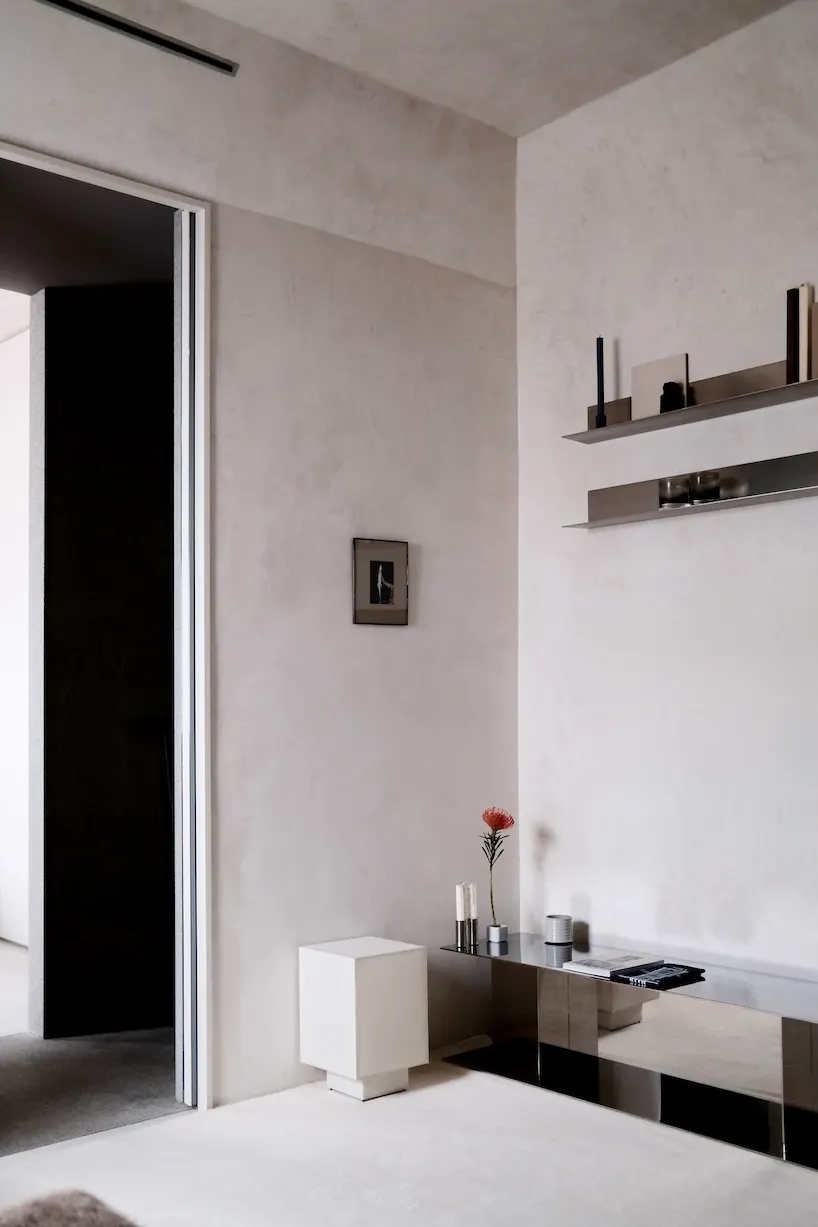 Реконструкция квартиры площадью 40 кв. м в мадридском районе Palacio от OROCO Studio