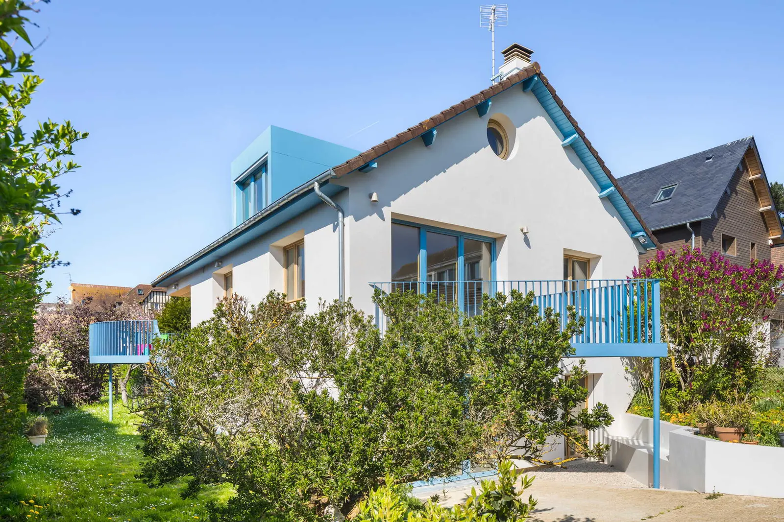 La Maison en bord de mer / Terres terres