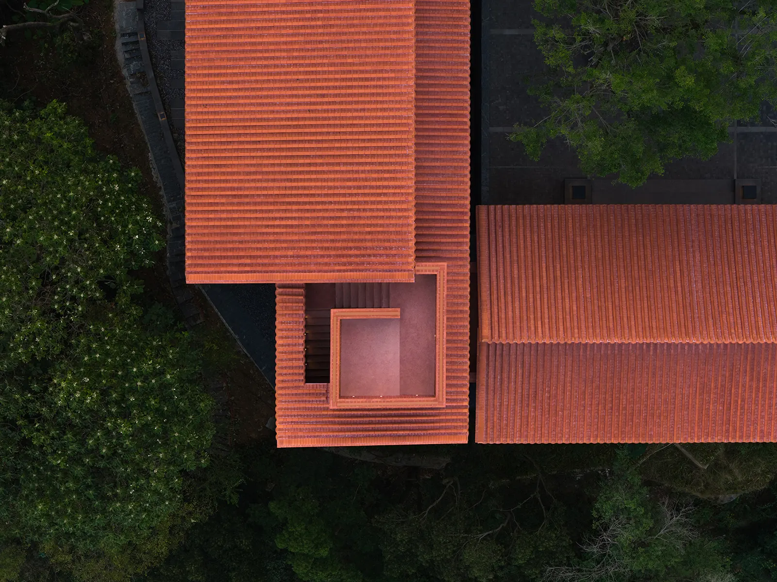 Центр медитации Qing Shui / RESP Studio