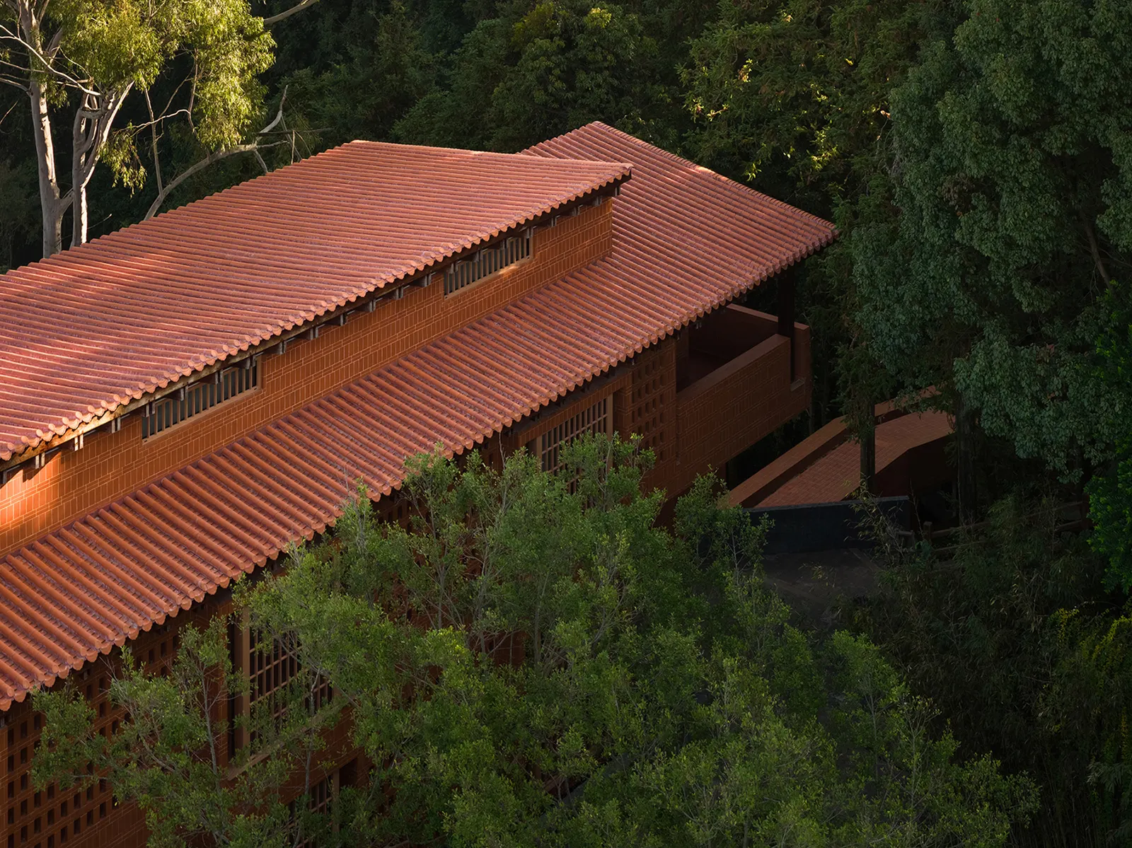 Центр медитации Qing Shui / RESP Studio