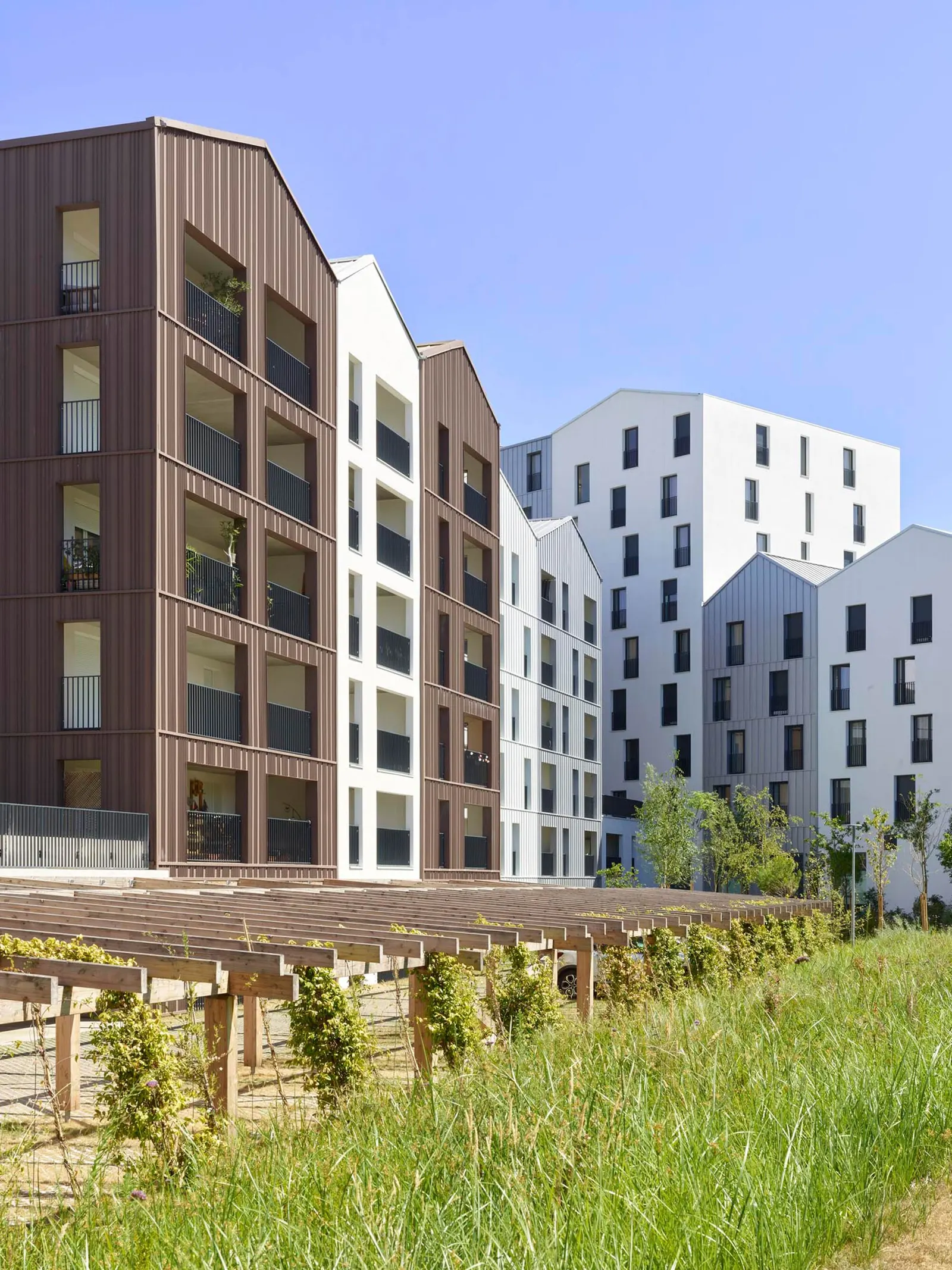 Novéo от Taillandier Architectes Associés: жилой комплекс в зоне Bassins à Flot в Бордо