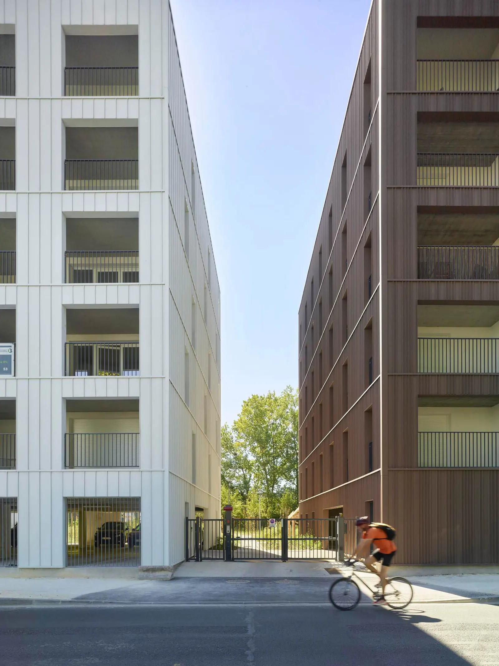 Novéo от Taillandier Architectes Associés: жилой комплекс в зоне Bassins à Flot в Бордо