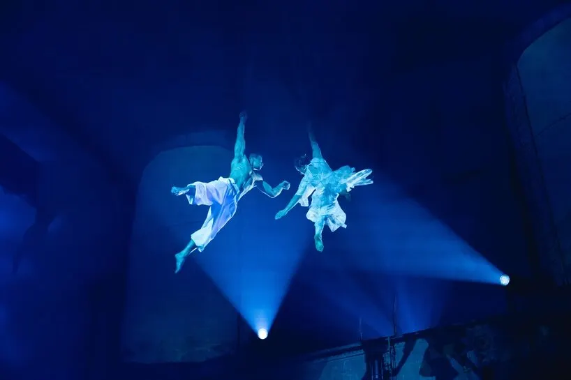 Projection mapping и перформансы оживляют ночь на Signal Festival