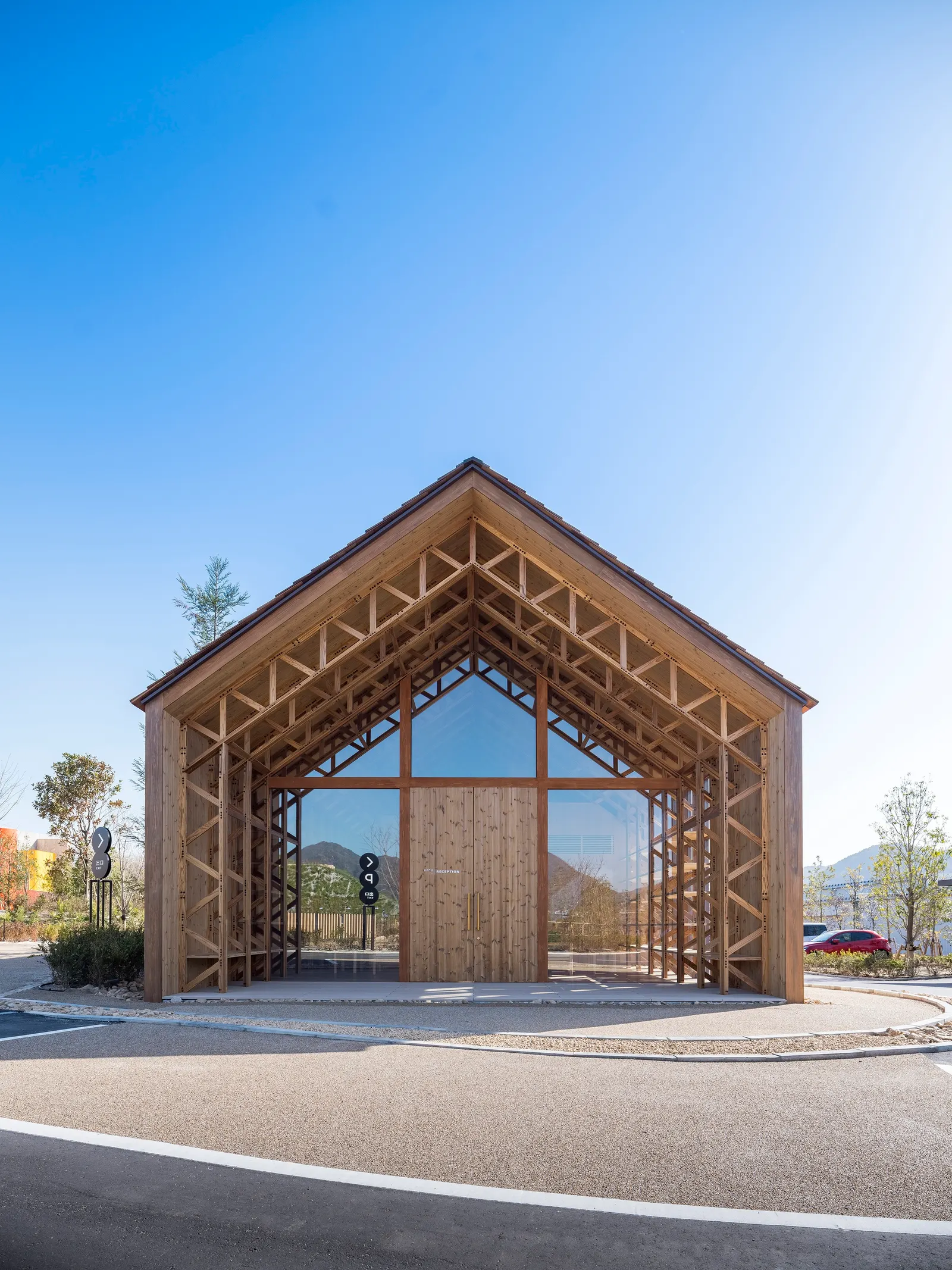 SIMOSE Museum & Auberge / Shigeru Ban Architects