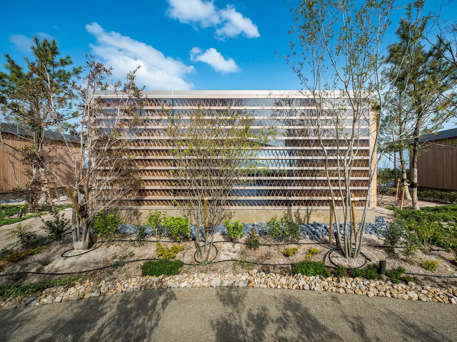 SIMOSE Museum & Auberge / Shigeru Ban Architects