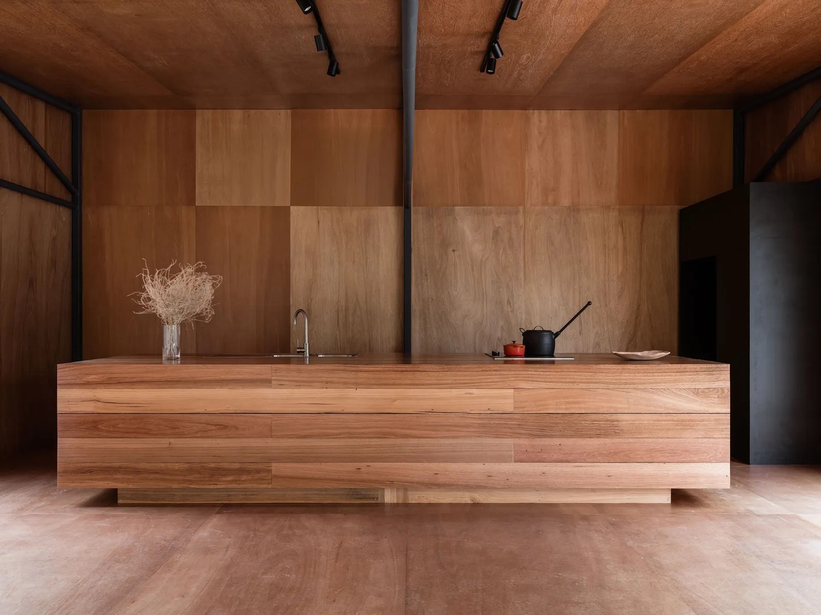 Simpsons Bay House / Dock4 Architects