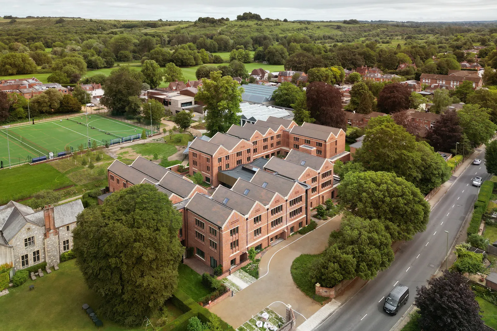 Winchester College Girls Boarding Houses / Stanton Williams