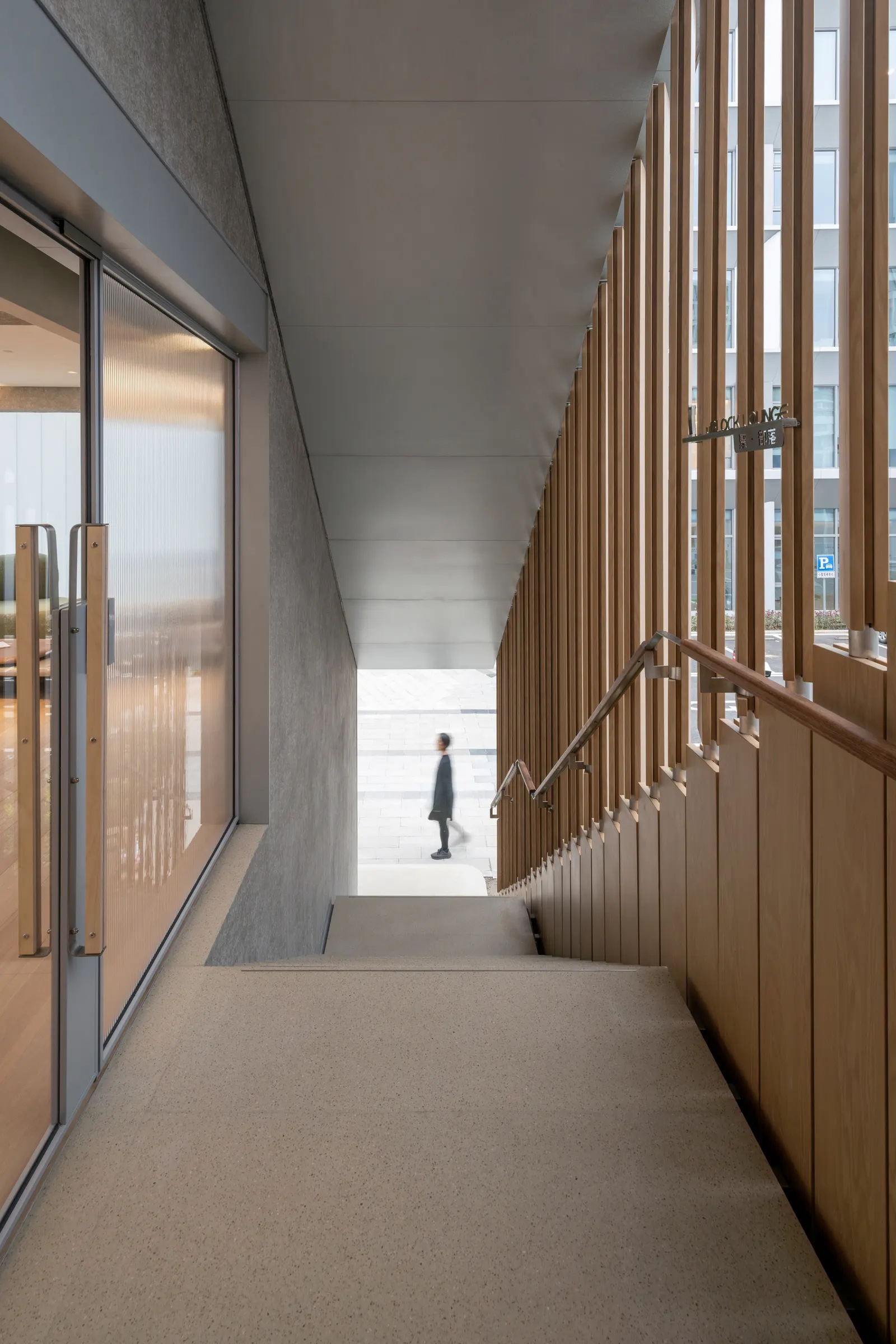 The Nimbus — uBLOCK Healthcare Hospitality Lounge / LUKSTUDIO