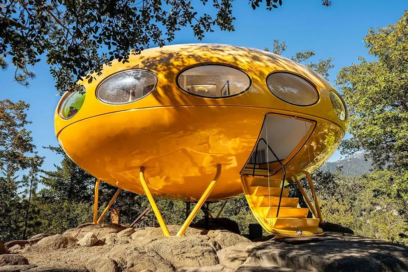 UFO-образный Futuro House в Калифорнии: редкий пример футуризма 1960-х вышел на рынок