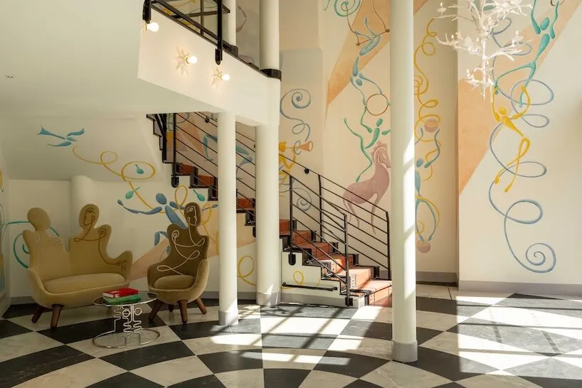 Vincent Darré вдохнул новую театральную жизнь в Hôtel Le Magnifique в Париже