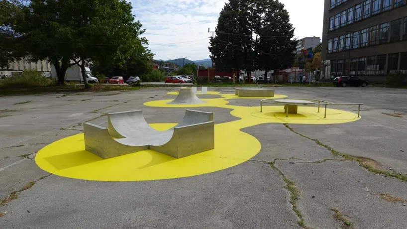 Concrete letterforms by XPOME превращены в скульптурный мини-скейтпарк в Габрово